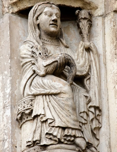 Symbole de l'intégration de l'énergie dragon sur la cathédrale de Chartres