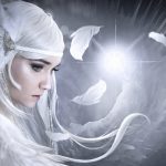 Femme fée porteuse de la pureté élémental et de l'énergie féminine sacrée